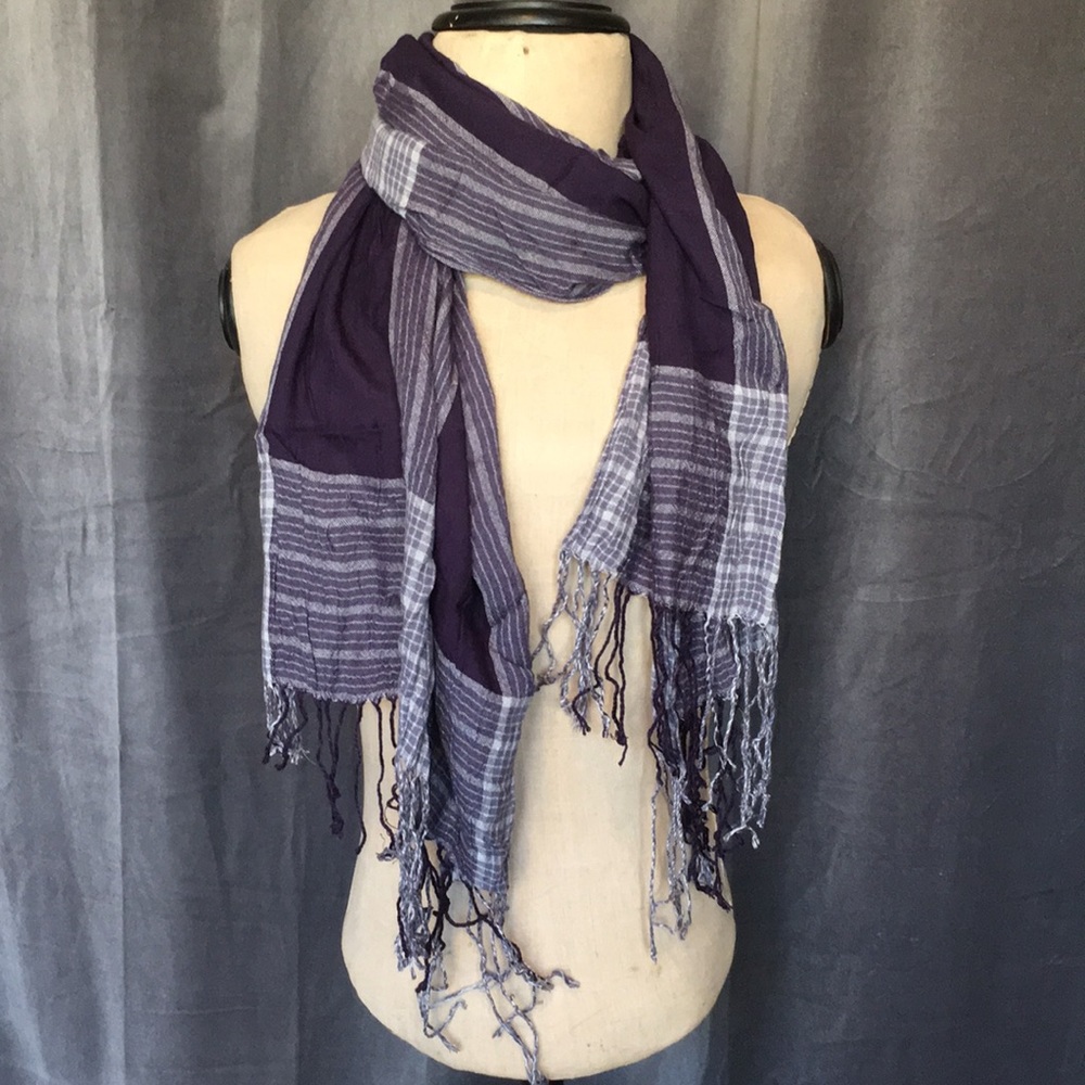 Forever 21 plaid scarf